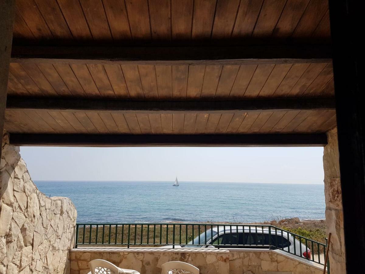 Casa Fronte Mare Puro Relax Villa Cava d'Aliga Exterior photo