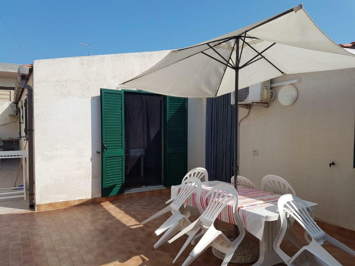 Casa Fronte Mare Puro Relax Villa Cava d'Aliga Exterior photo