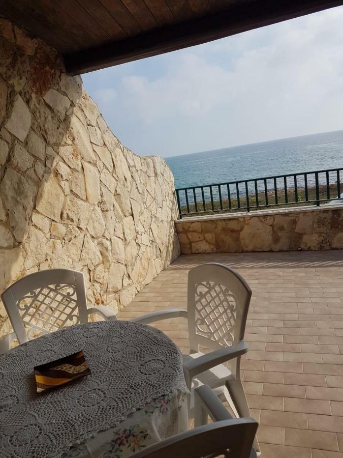 Casa Fronte Mare Puro Relax Villa Cava d'Aliga Exterior photo