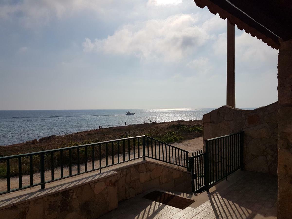 Casa Fronte Mare Puro Relax Villa Cava d'Aliga Exterior photo